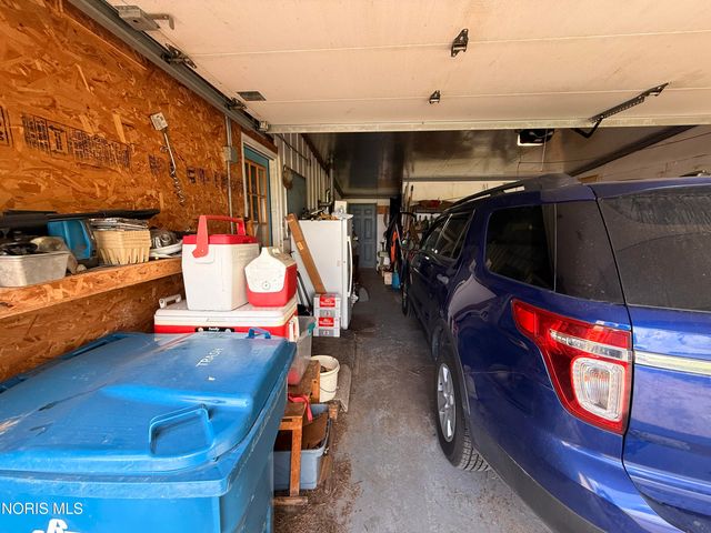 11519 Prov Neap Swan Road, Grand Rapids, OH 43522