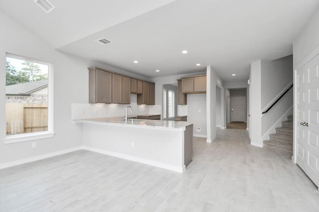 11807 Royal Willow Lane, Houston, TX 77066