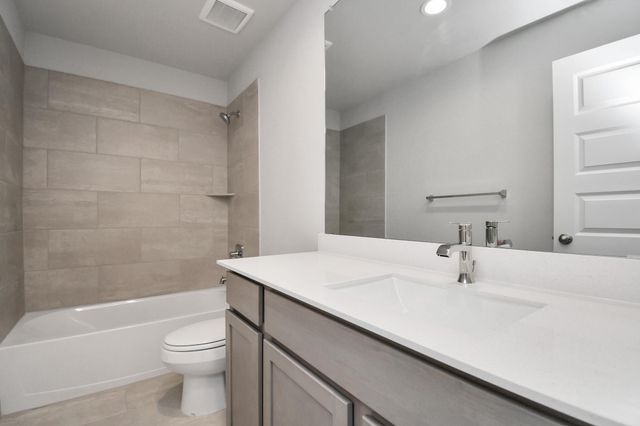 11807 Royal Willow Lane, Houston, TX 77066