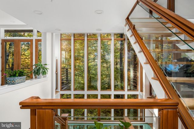 2807 CHESTERFIELD PL NW, Washington, DC 20008