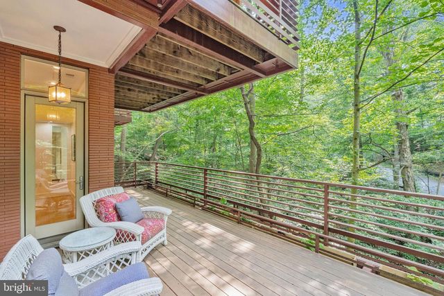 2807 CHESTERFIELD PL NW, Washington, DC 20008