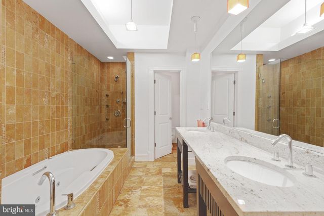 2807 CHESTERFIELD PL NW, Washington, DC 20008