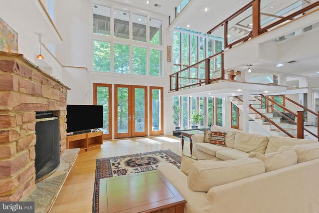 2807 CHESTERFIELD PL NW, Washington, DC 20008