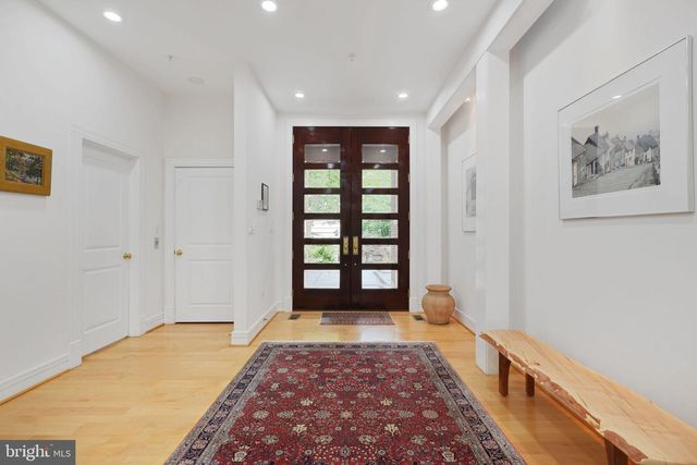 2807 CHESTERFIELD PL NW, Washington, DC 20008