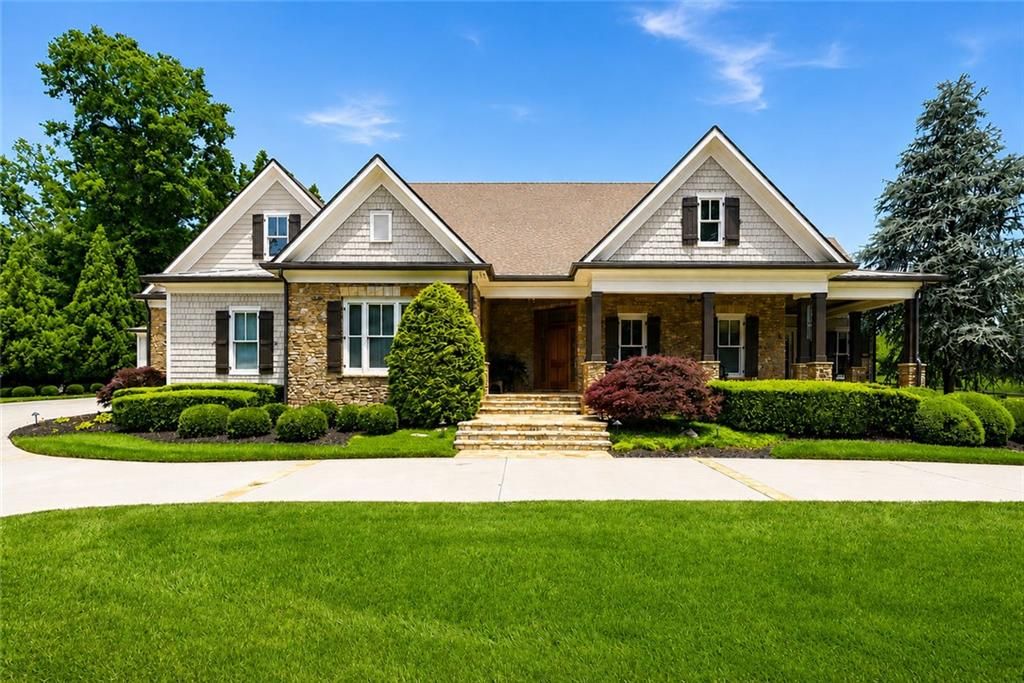 Image 111 of property listing at 5135 Howard Road, Cumming, GA 30040