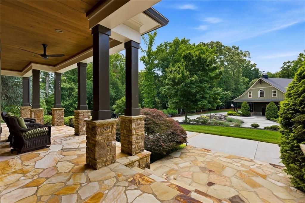 Image 114 of property listing at 5135 Howard Road, Cumming, GA 30040