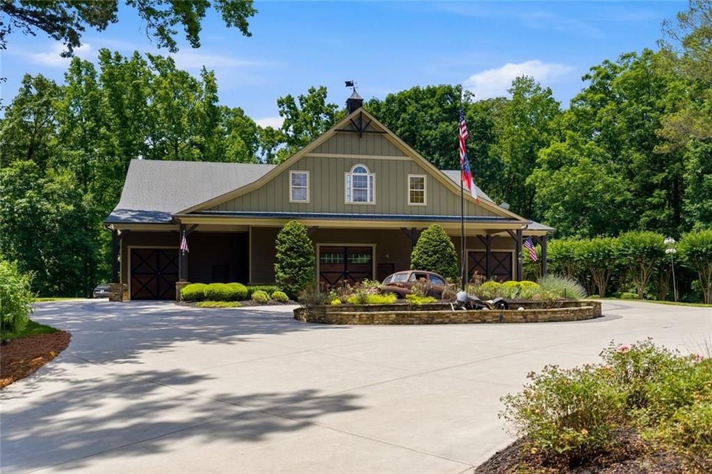Image 119 of property listing at 5135 Howard Road, Cumming, GA 30040