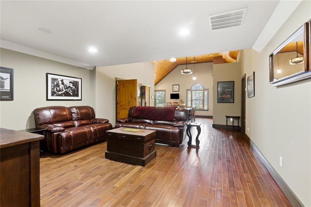 Image 128 of property listing at 5135 Howard Road, Cumming, GA 30040