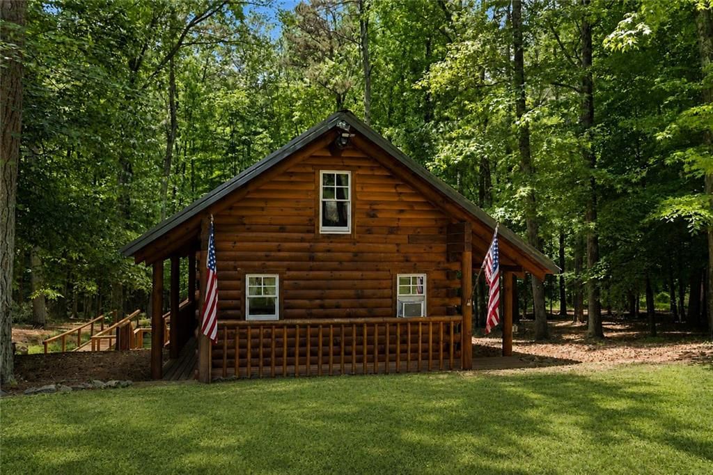 Image 134 of property listing at 5135 Howard Road, Cumming, GA 30040