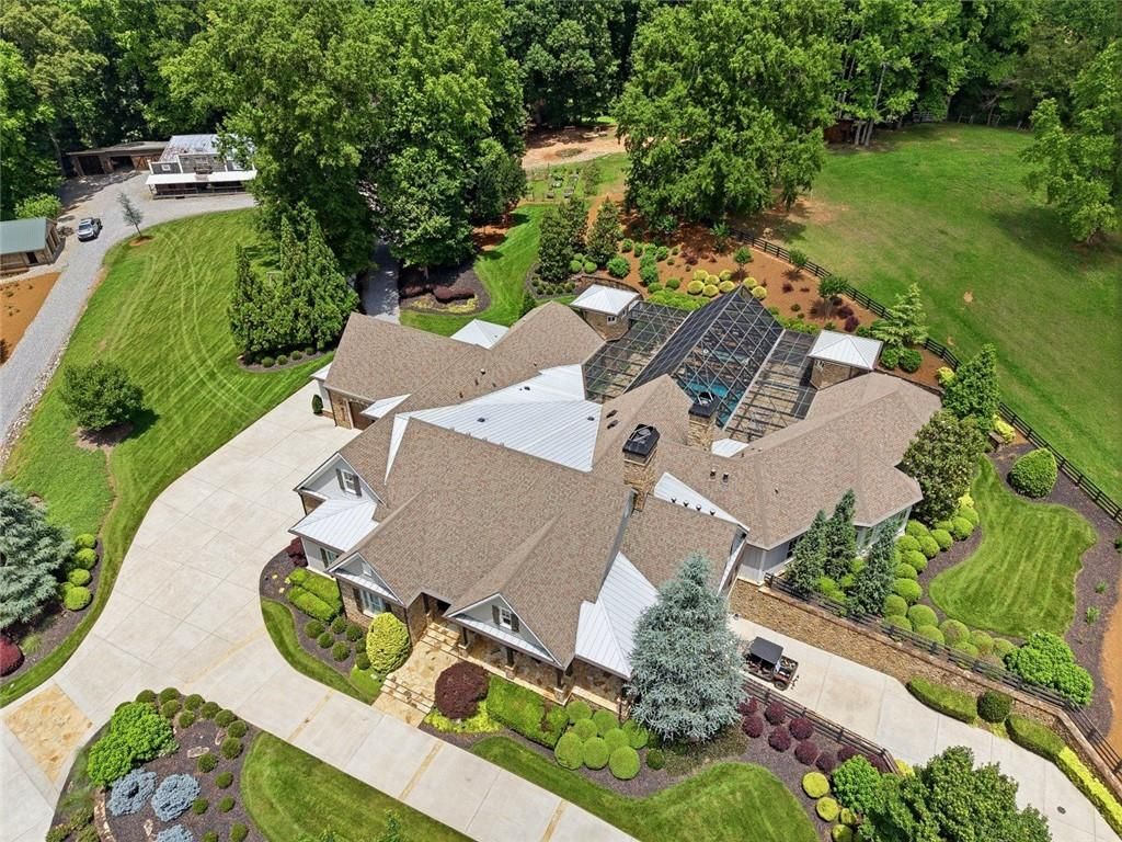 Image 167 of property listing at 5135 Howard Road, Cumming, GA 30040