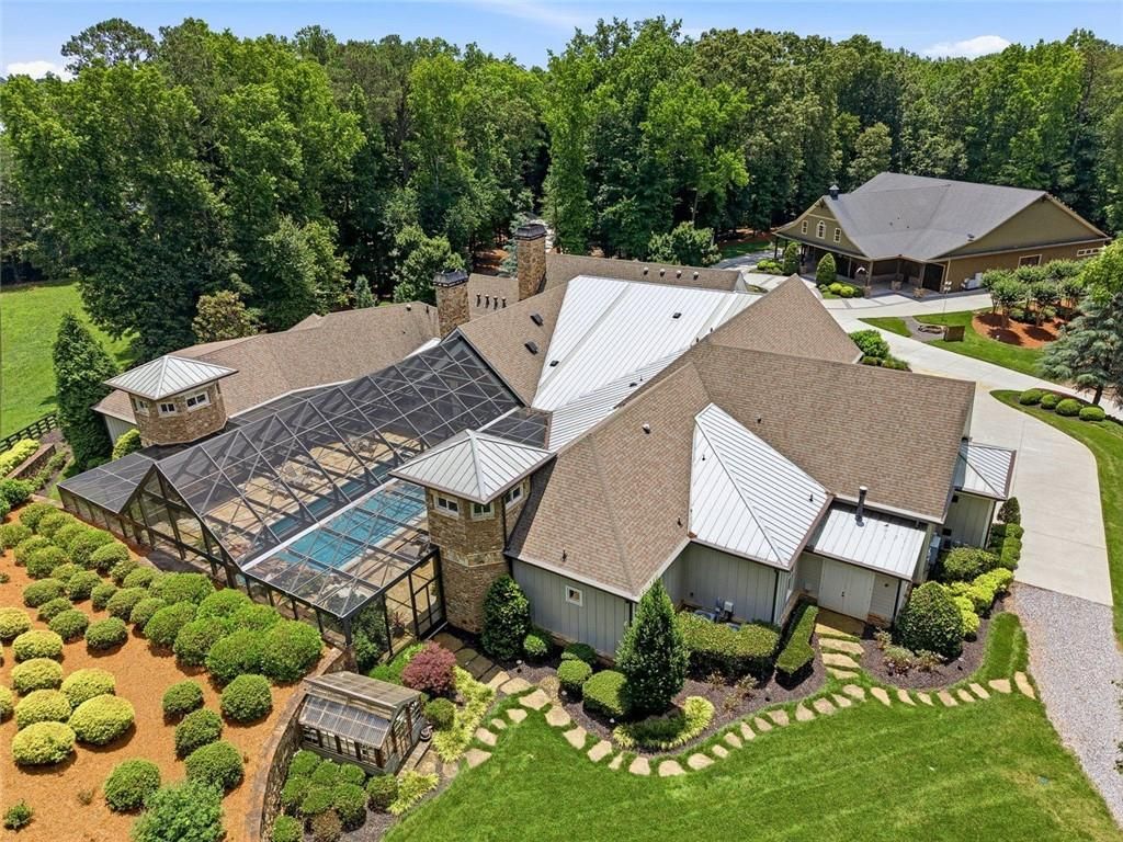 Image 168 of property listing at 5135 Howard Road, Cumming, GA 30040