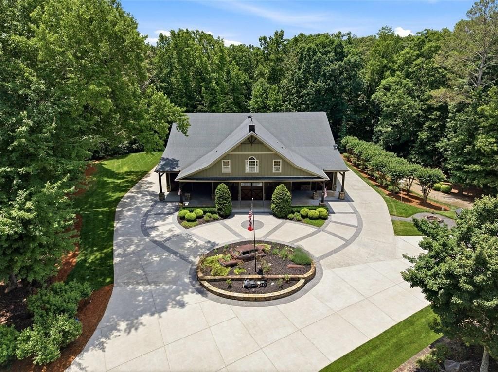 Image 169 of property listing at 5135 Howard Road, Cumming, GA 30040