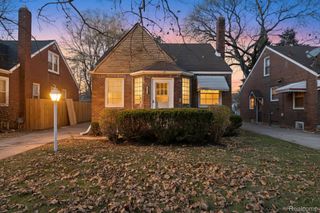 11285 Lakepointe Street, Detroit, MI 48224