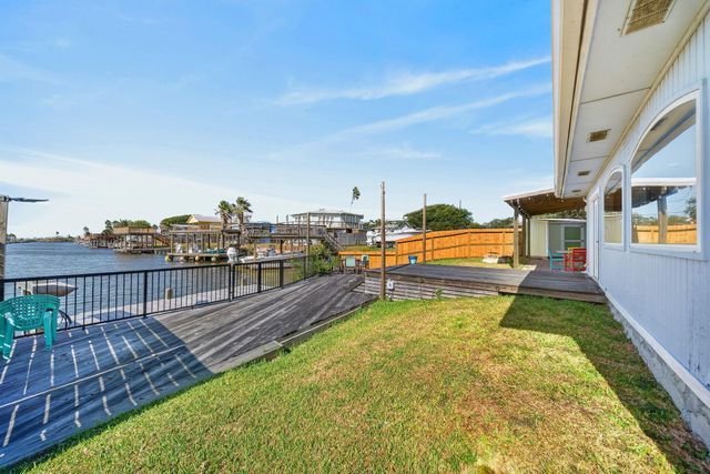 111 Caribbean Drive, Corpus Christi, TX 78418