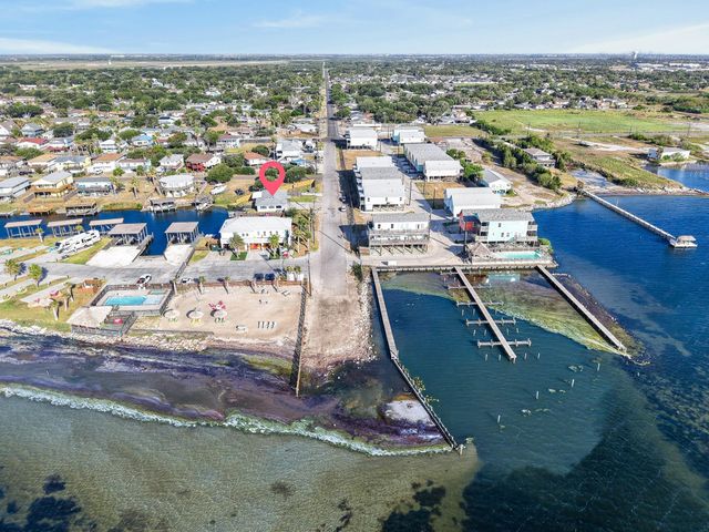 111 Caribbean Drive, Corpus Christi, TX 78418
