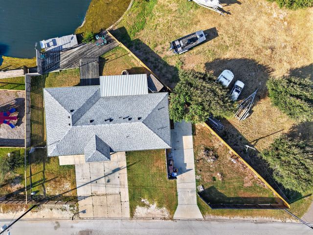 111 Caribbean Drive, Corpus Christi, TX 78418
