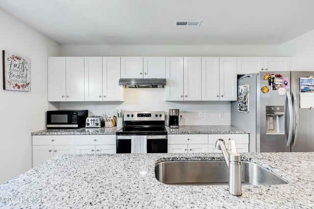 950 Pine Needles Road, Boiling Spring Lakes, NC 28461