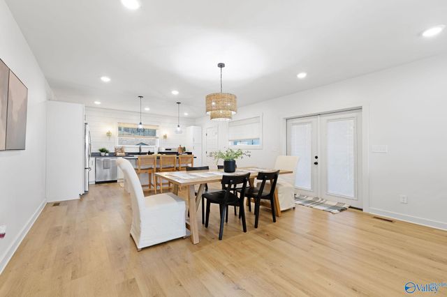 16 October Way, Guntersville, AL 35976