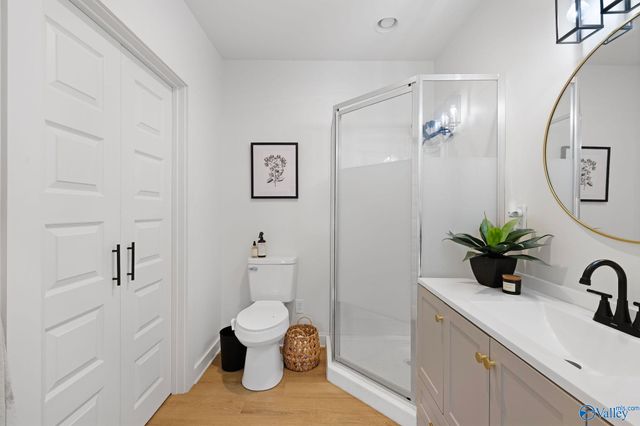 16 October Way, Guntersville, AL 35976