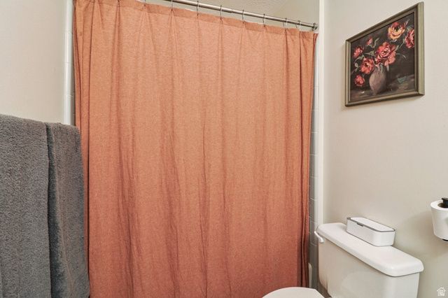 1107 W 450 S, Layton, UT 84041
