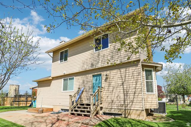 1107 W 450 S, Layton, UT 84041