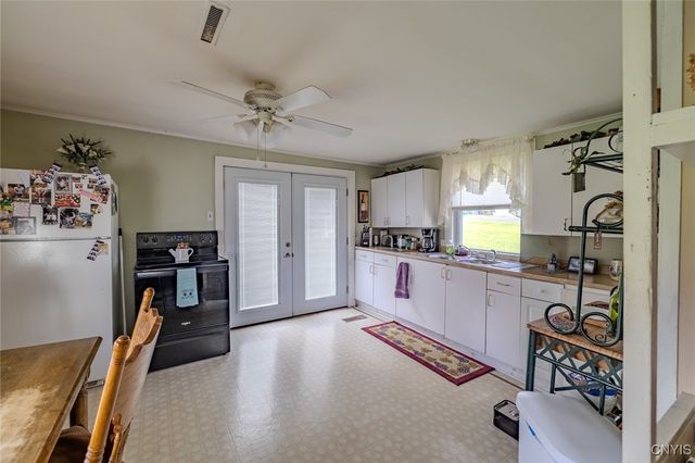 3006 State Route 31, Lenox, NY 13032