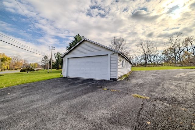 3006 State Route 31, Lenox, NY 13032