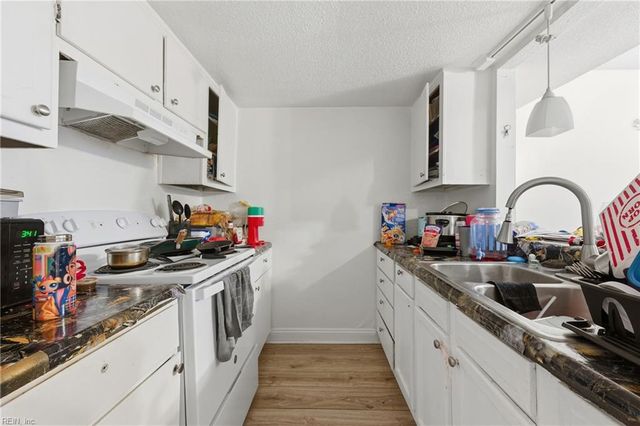 4061 Holly Cove DR, Chesapeake, VA 23321