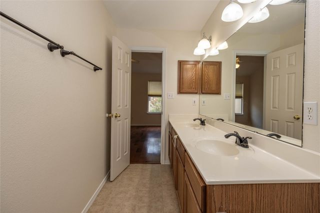 16 Villa Meadow E, Wimberley, TX 78676