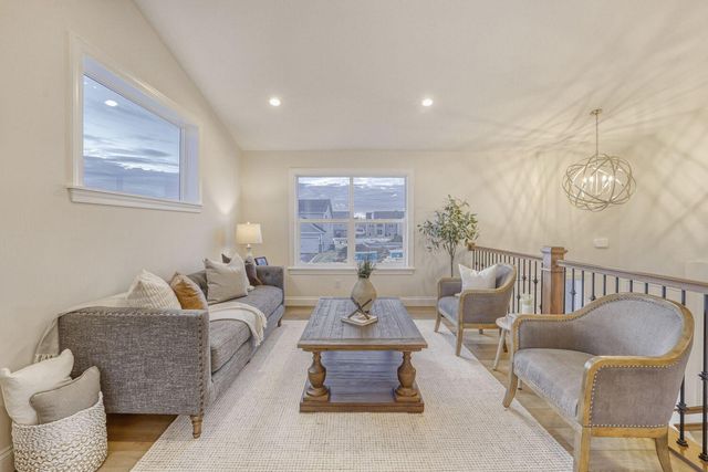 17715 Empire Trail, Lakeville, MN 55044