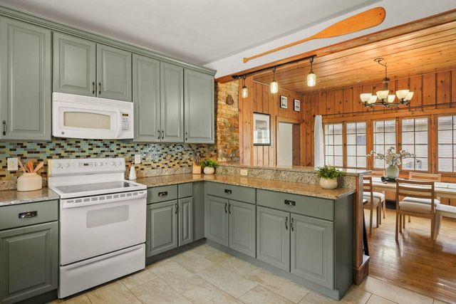 4503 Larson Street, Mcfarland, WI 53558