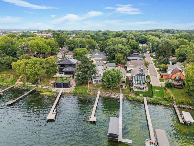 4503 Larson Street, Mcfarland, WI 53558