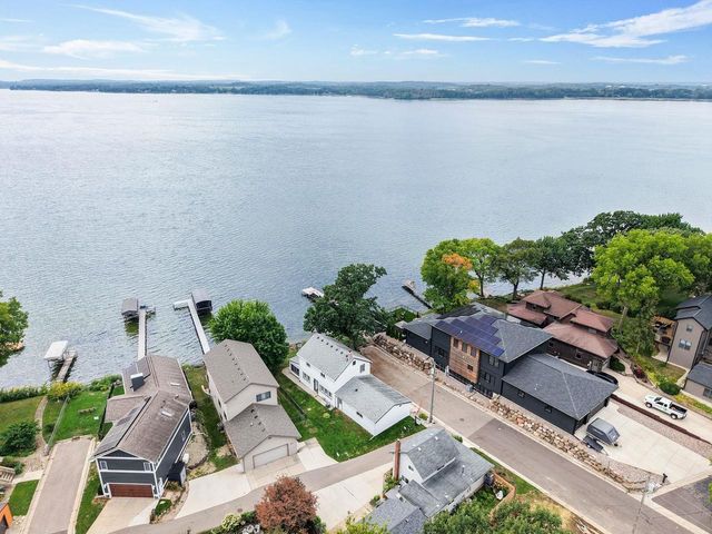 4503 Larson Street, Mcfarland, WI 53558