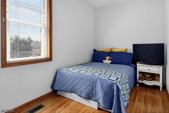 4 Jeanette St, Carteret Boro, NJ 07008