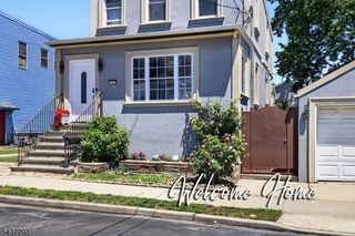 4 Jeanette St, Carteret Boro, NJ 07008