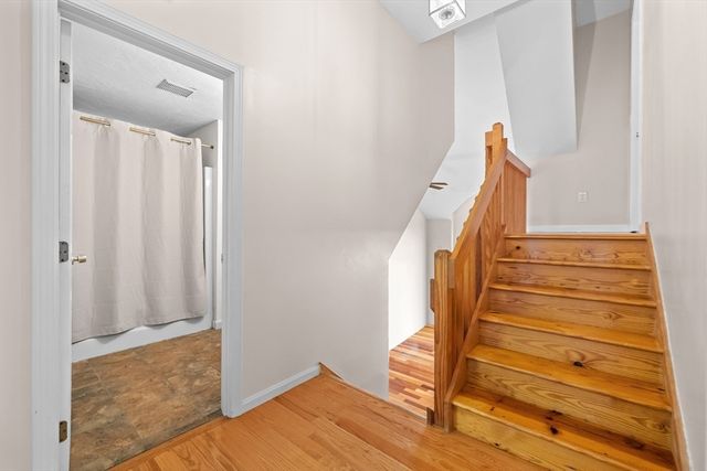 237 South St 6, Shrewsbury, MA 01545