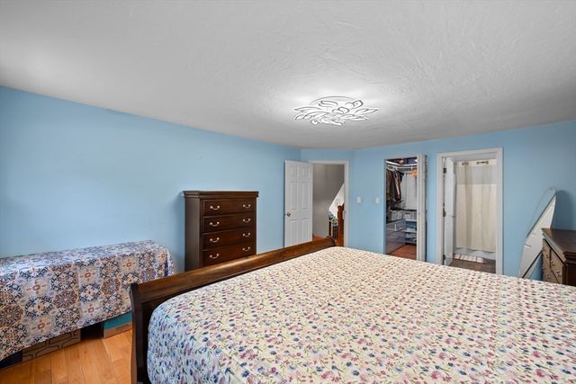 237 South St 6, Shrewsbury, MA 01545