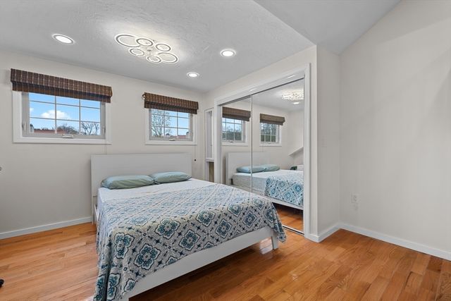 237 South St 6, Shrewsbury, MA 01545