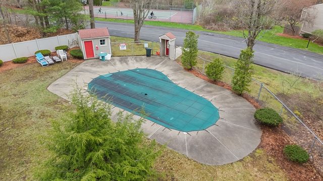 237 South St 6, Shrewsbury, MA 01545