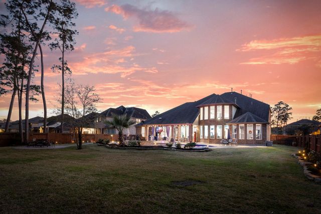 2123 Barton Woods Boulevard, Conroe, TX 77301