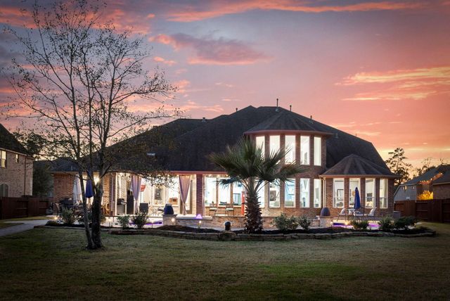 2123 Barton Woods Boulevard, Conroe, TX 77301