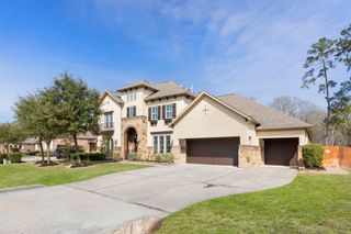 2123 Barton Woods Boulevard, Conroe, TX 77301