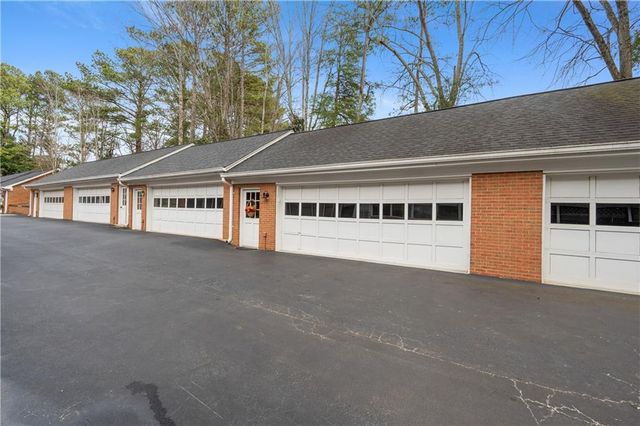 5429 Trentham Drive, Atlanta, GA 30338