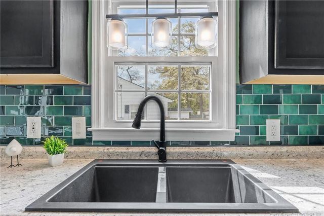 402 Faison Avenue, Fayetteville, NC 28304