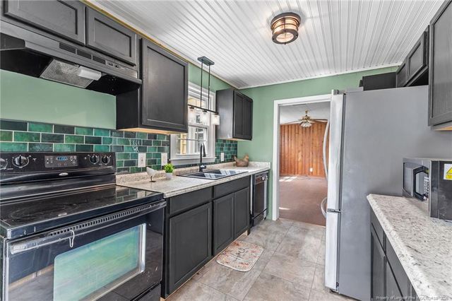 402 Faison Avenue, Fayetteville, NC 28304