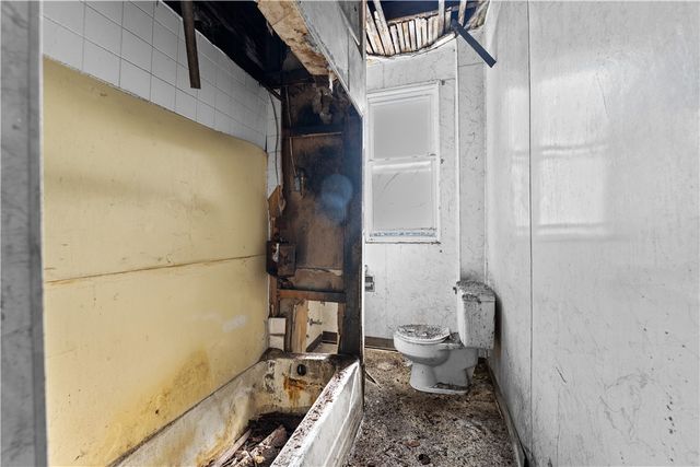 115 Hawkins Ave, Perry Hilltop, PA 15214