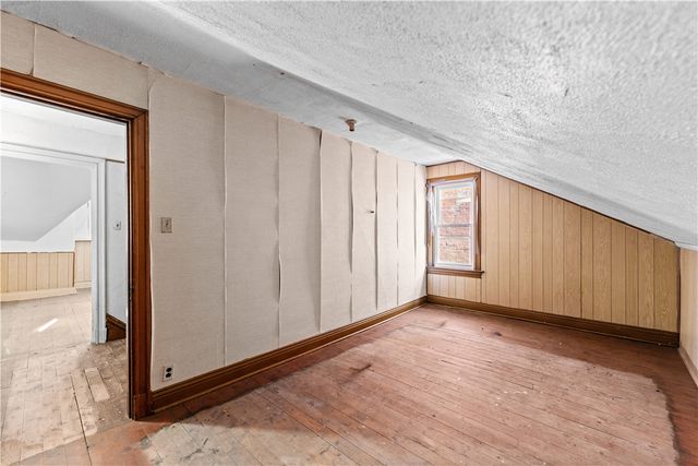 115 Hawkins Ave, Perry Hilltop, PA 15214