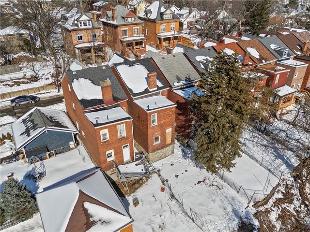 115 Hawkins Ave, Perry Hilltop, PA 15214