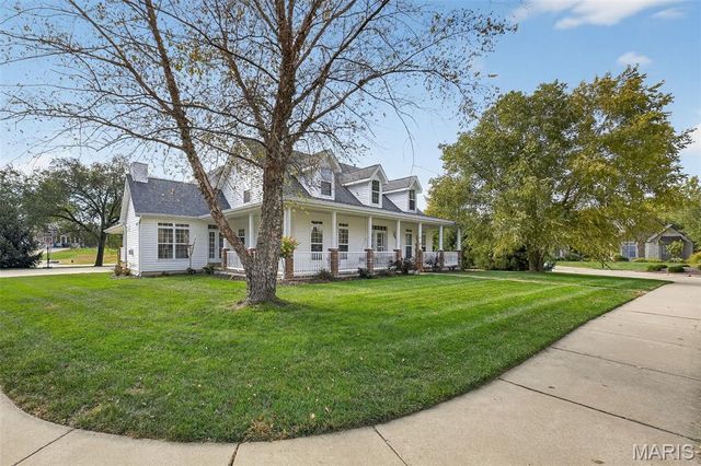 2 Wynnbrook Manor Drive, St Charles, MO 63301
