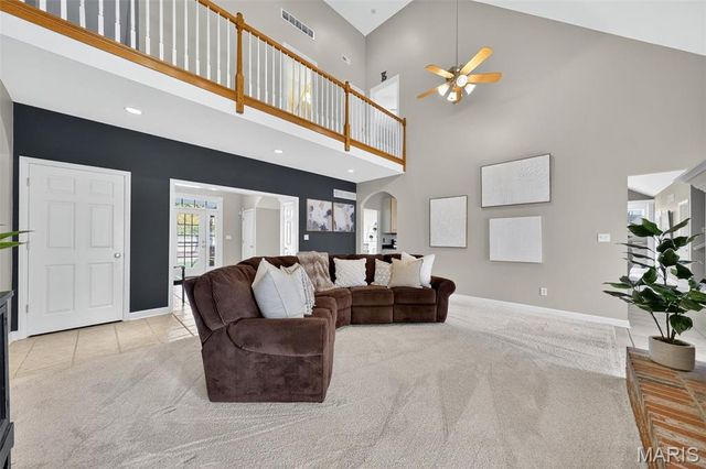 2 Wynnbrook Manor Drive, St Charles, MO 63301